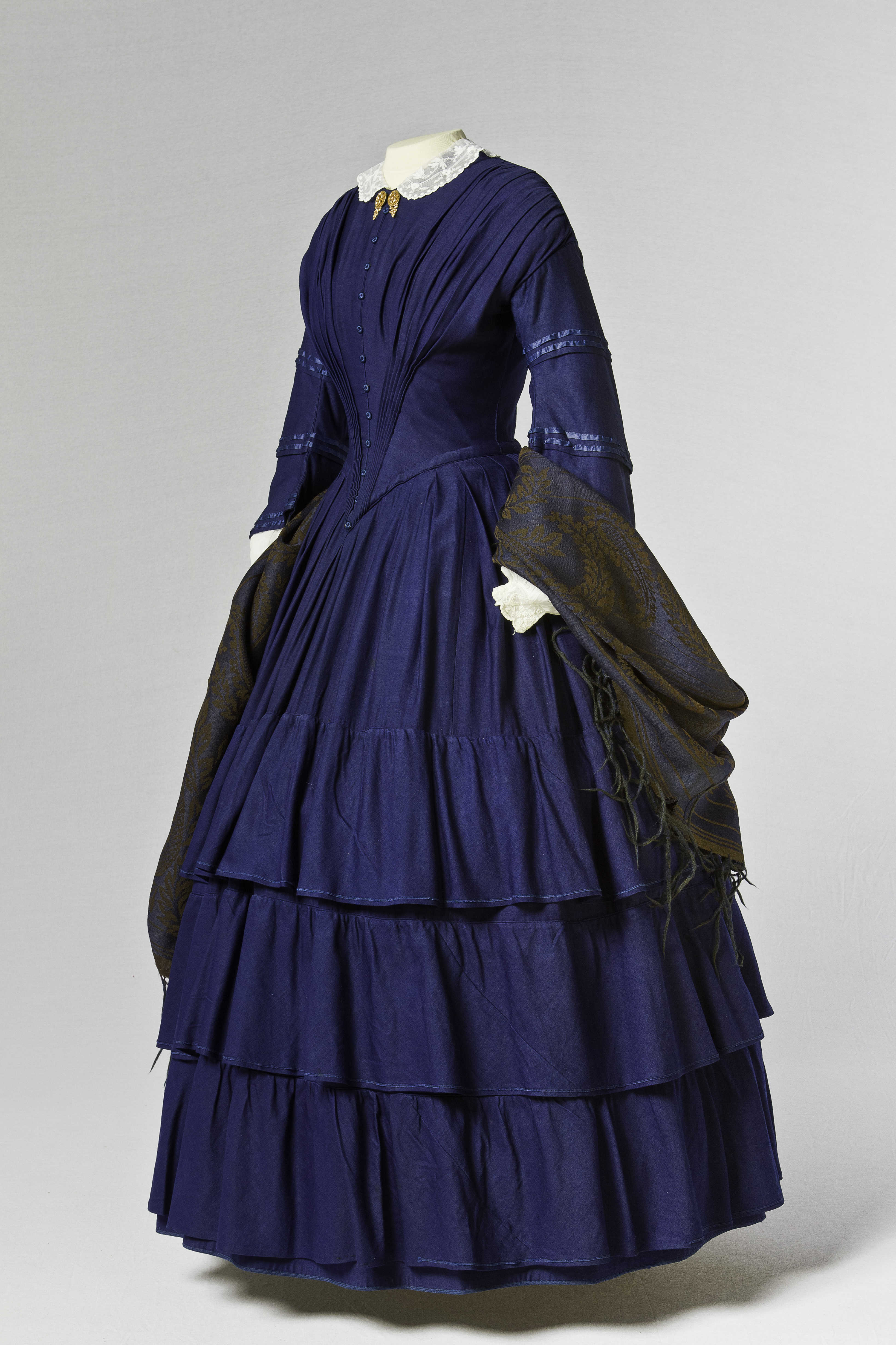 crinoline-japon-1860-verhildersum-leens