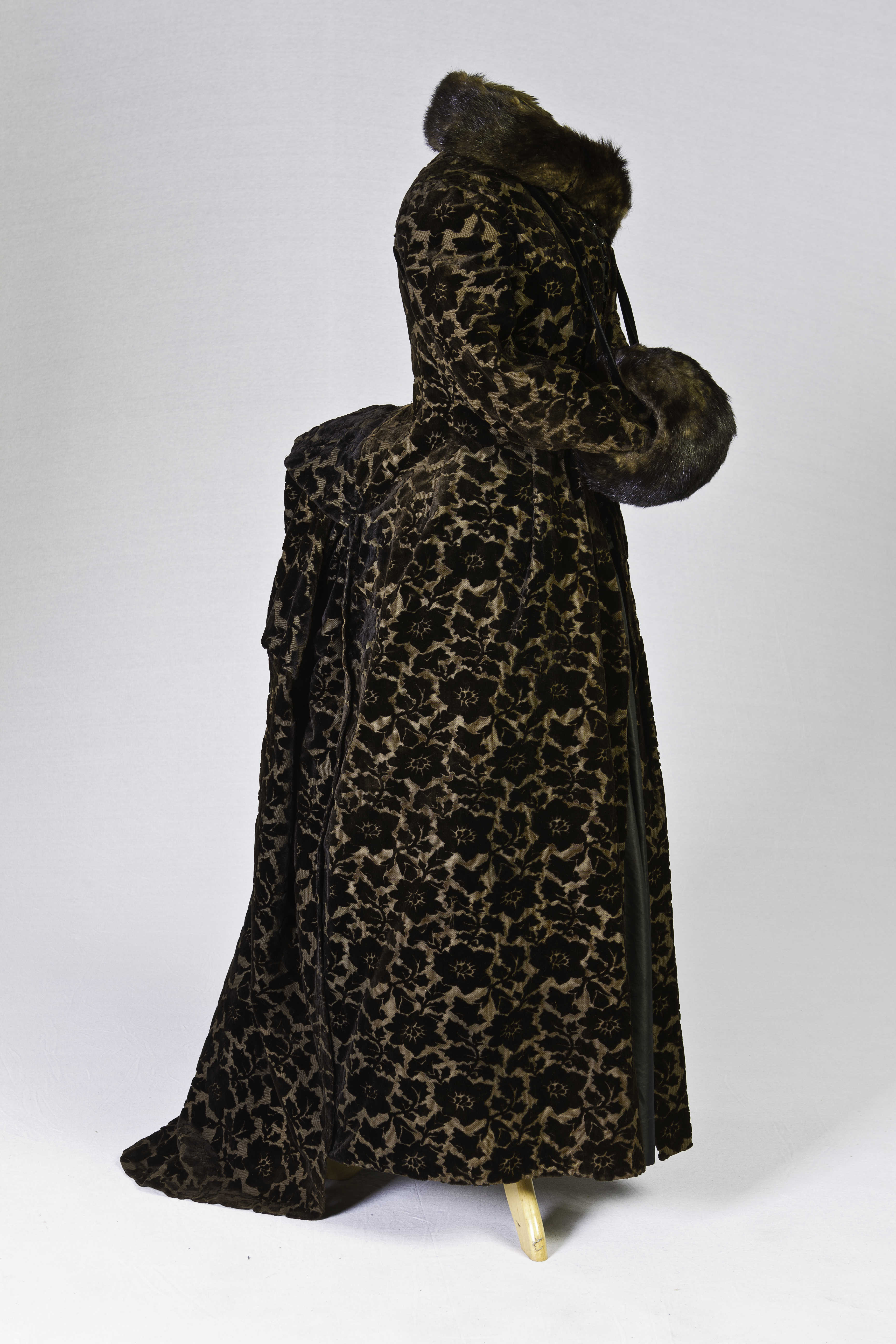 queuejapon-1885-verhildersum-leens